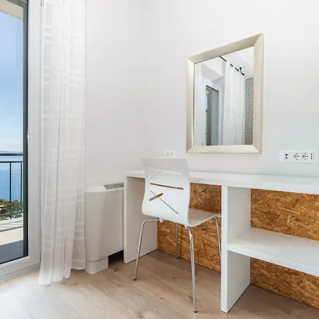 Apartments Simun Brela Exterior photo