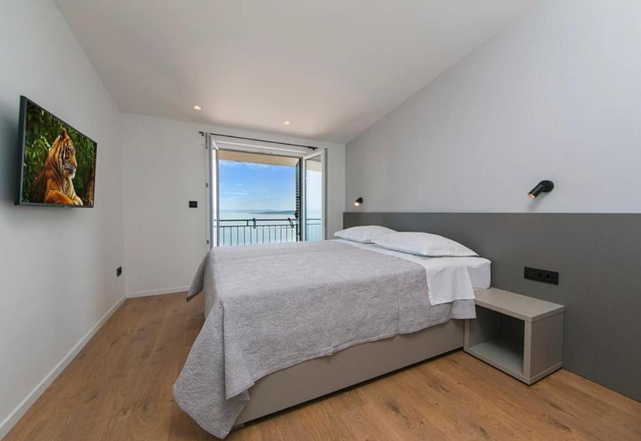 Simun Apartment *
